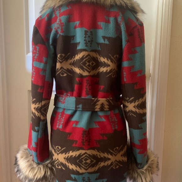 Jacket - Picture 3 of 6